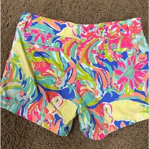 Lilly Pulitzer bright multi colored shorts size 4